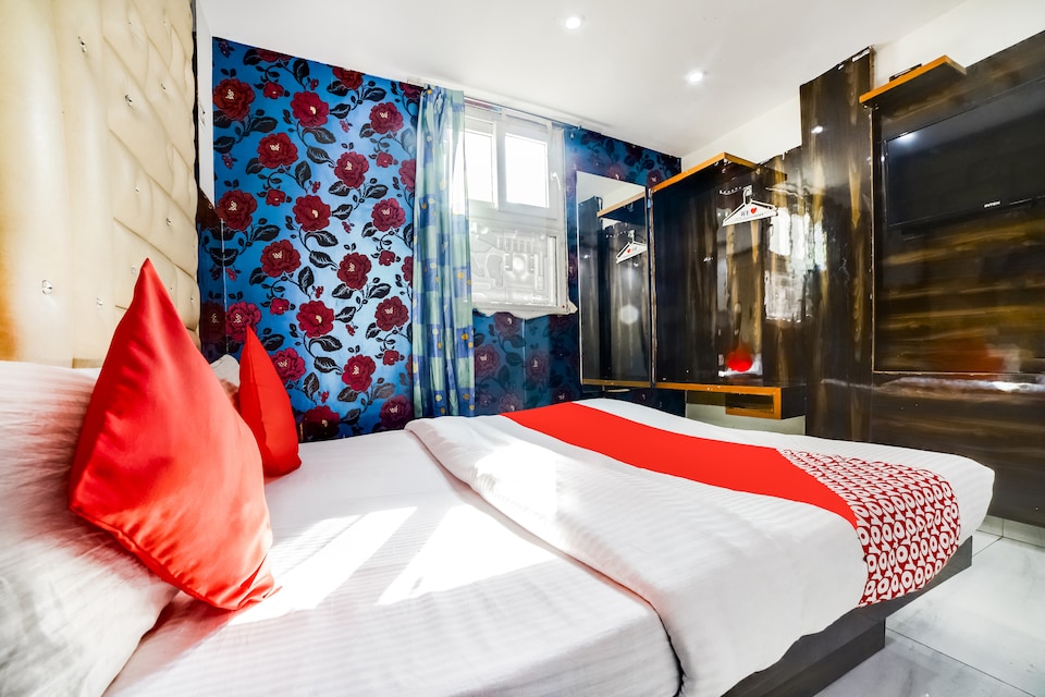 OYO 46796 Shanti Palace, Paharganj Delhi, Delhi