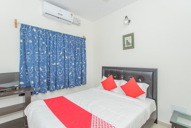 OYO Hermitage Apartments Near Sri Someshwara Swami Temple