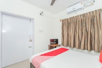OYO Hermitage Apartments Near Sri Someshwara Swami Temple