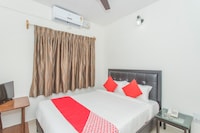 OYO Hermitage Apartments Near Sri Someshwara Swami Temple