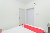 OYO Hermitage Apartments Near Sri Someshwara Swami Temple