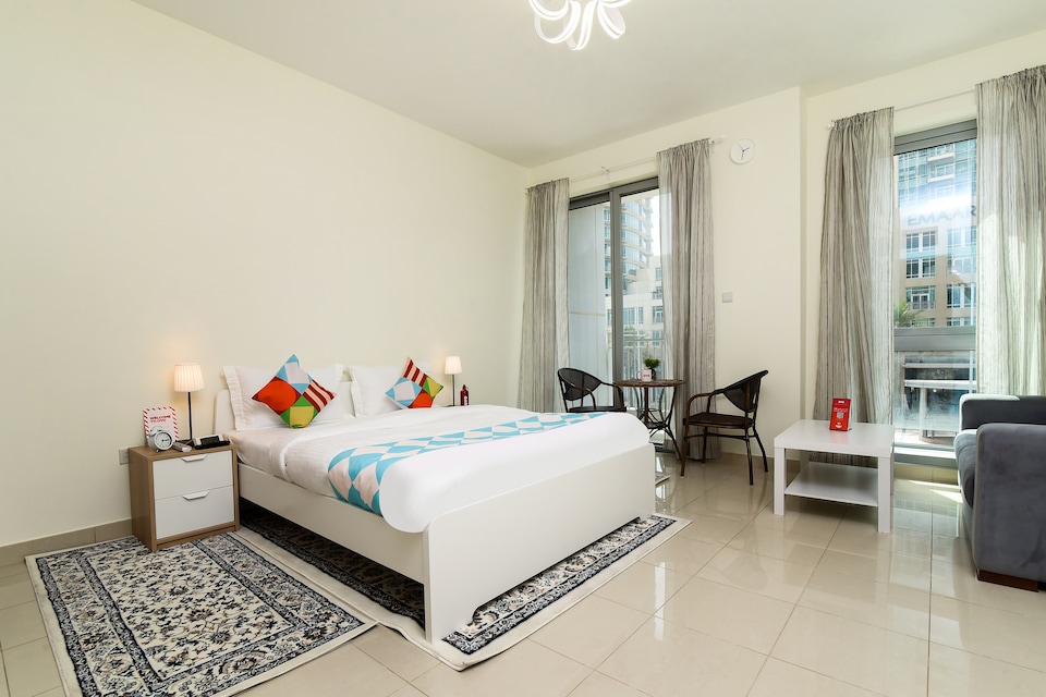 OYO Home 230 Studio Stand Point Tower A, Downtown Dubai, Dubai