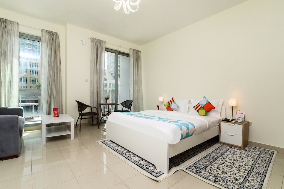 OYO Home 230 Studio Stand Point Tower A, Downtown Dubai, Dubai