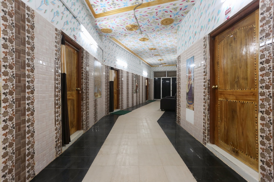 OYO 46831 Santosh Lodge, Grand Road Puri, Puri