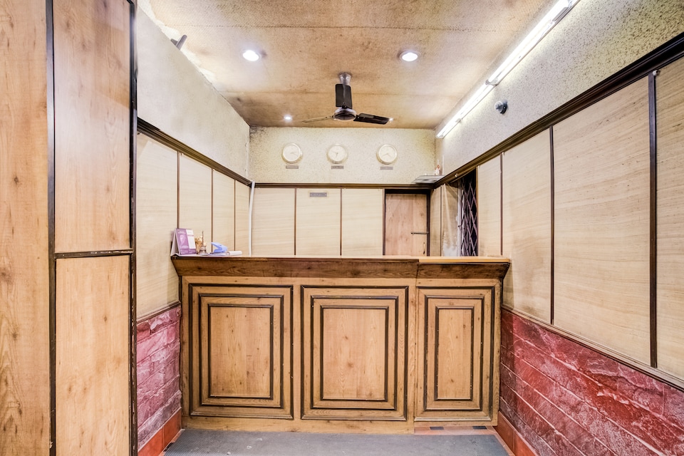 SPOT ON 46886 Hotel Natraj, Firayalal, Ranchi