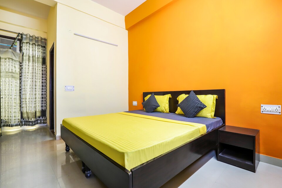 OYO LIFE NOD689 Knowledge Park III, Pari Chowk, Greater Noida
