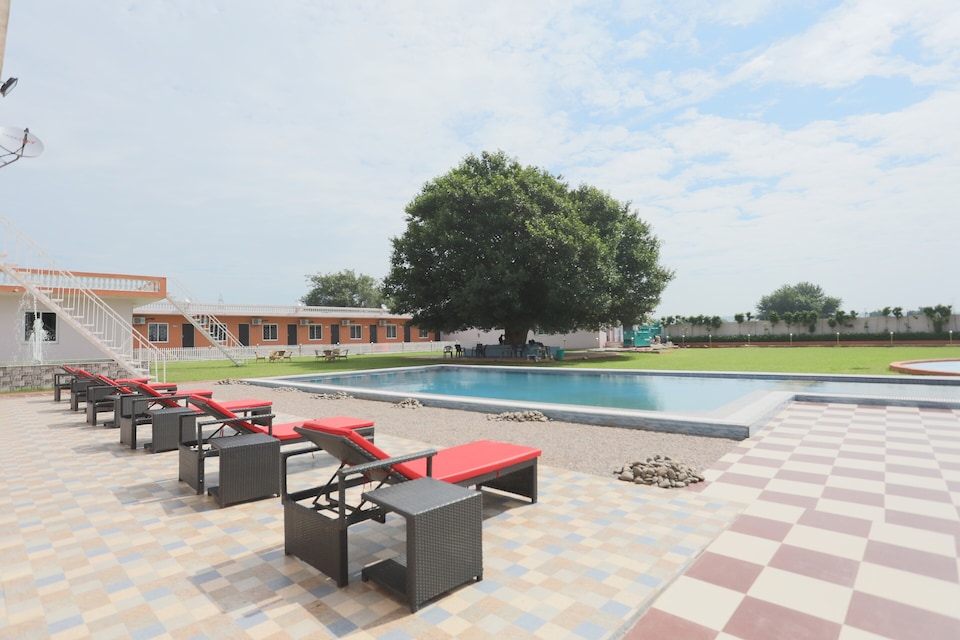 Collection O 46898 Tanishk Garden & Resort, Sohna Road, Gurgaon