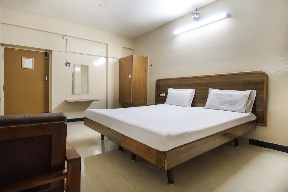 SPOT ON 46899 Seemati Lodge , Erode, Erode