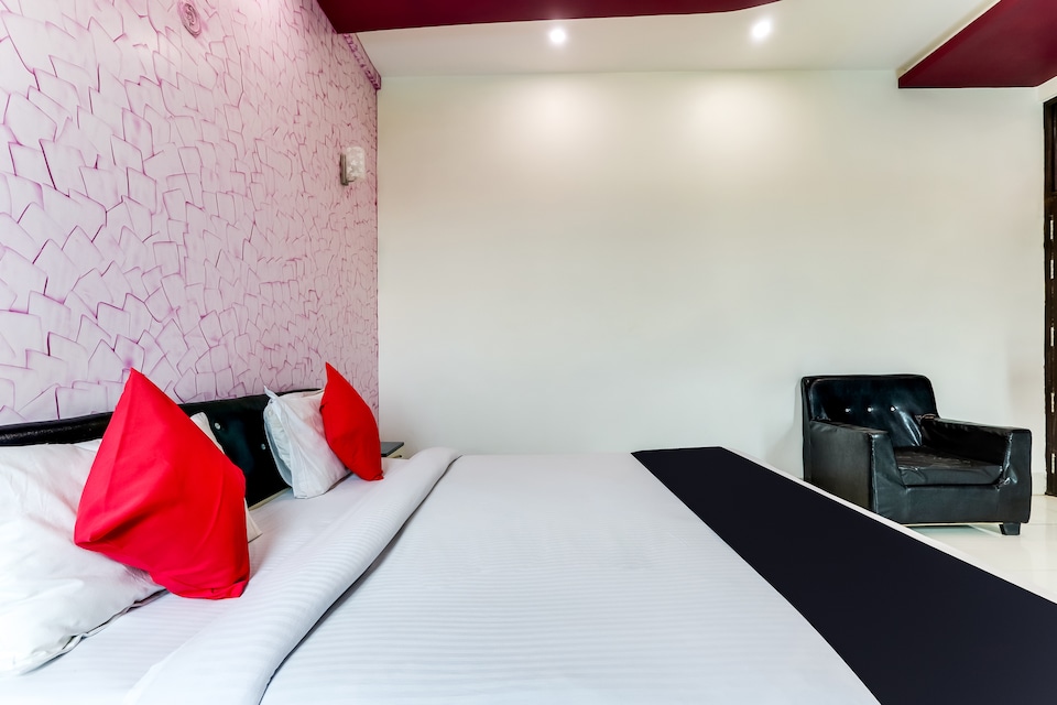 Capital O 46901 Maa Vaishno Mall & Resorts , Mainpuri, Mainpuri