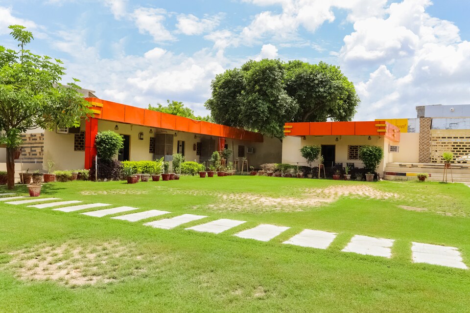 SPOT ON 46911 City Garden, Banda, Banda