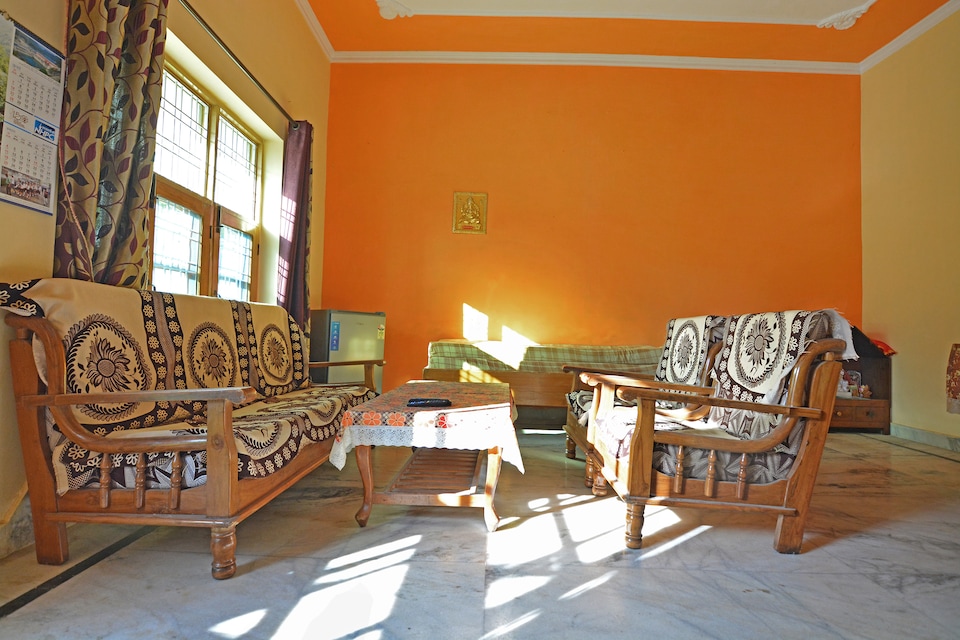 OYO Home 46916 Graceful 2BHK Apartment Balliwala, Dehradun ISBT, Dehradun