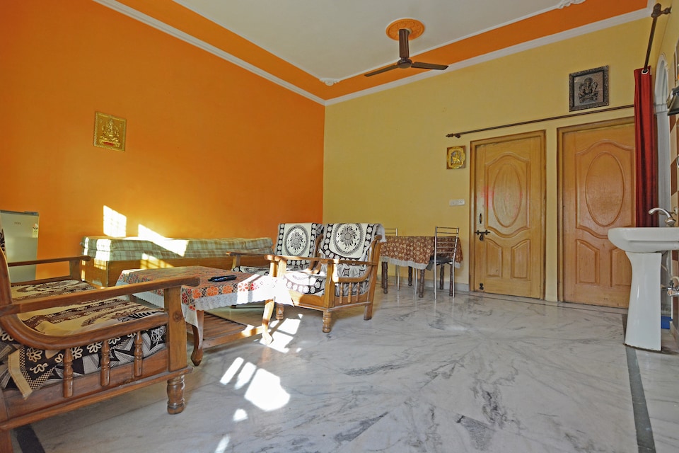 OYO Home 46916 Graceful 2BHK Apartment Balliwala, Dehradun ISBT, Dehradun
