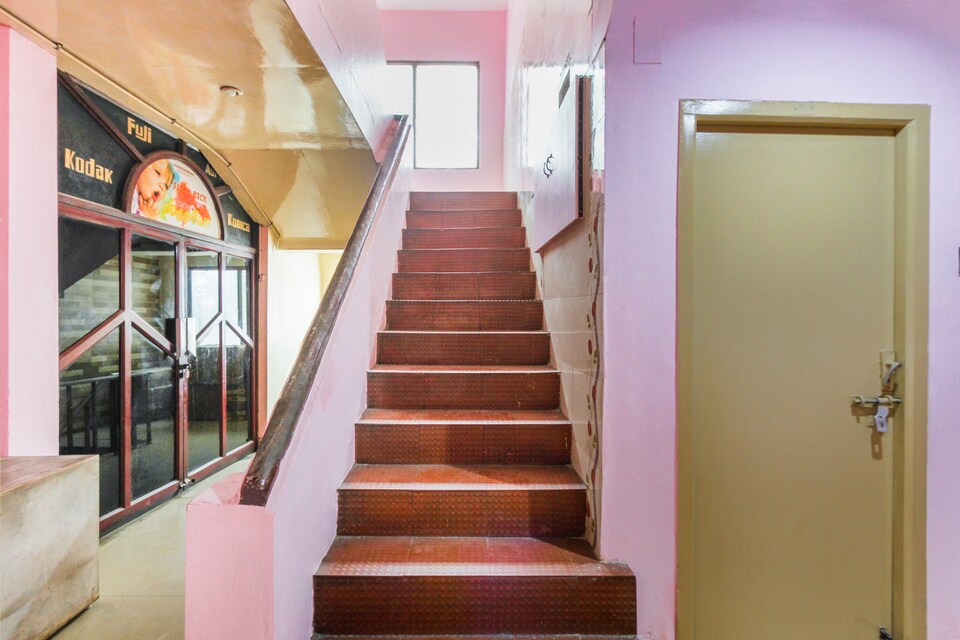 OYO Flagship 46937 Hotel Paul Sornam Lodge, Thoothukudi City center, Tuticorin