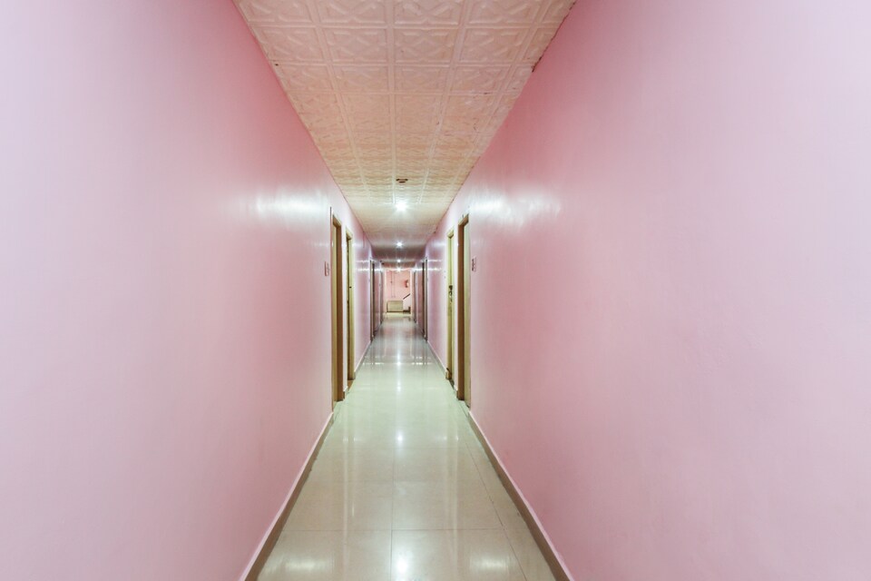 OYO Flagship 46937 Hotel Paul Sornam Lodge, Thoothukudi City center, Tuticorin