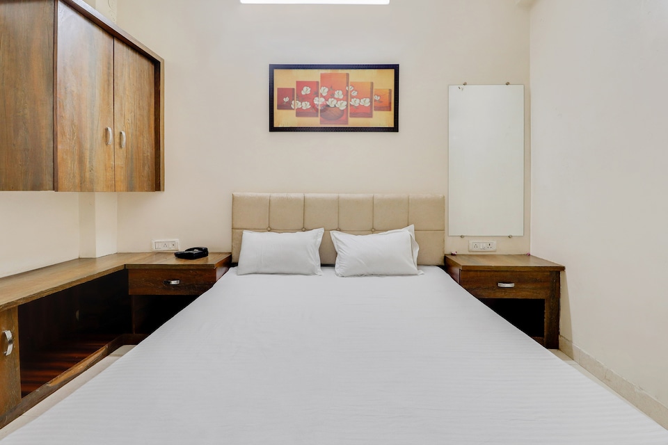 SPOT ON Hotel Aalishan, Nagpur Railway Station, Nagpur