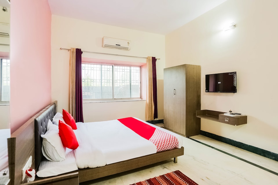 OYO 46955 Hotel Athithya Plaza, Jharsuguda, Jharsuguda