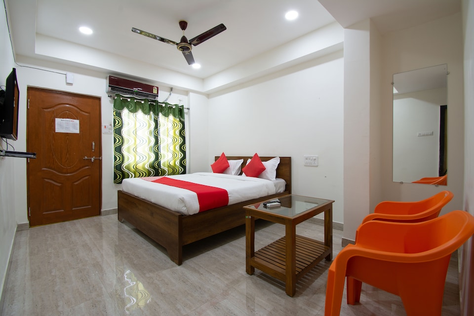 OYO 46992 Sri Mannem Residency, Guntur, Guntur
