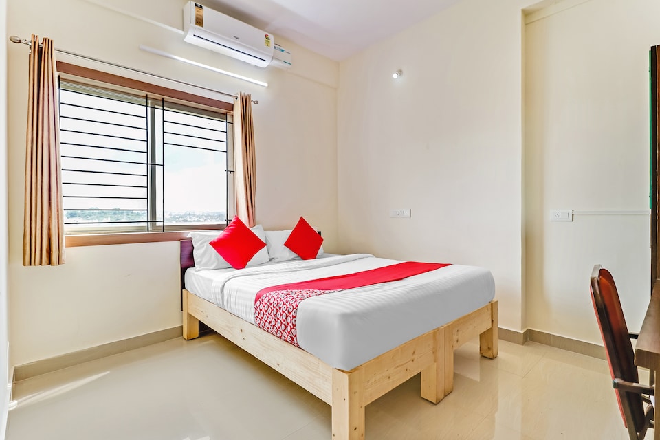 OYO 47003 Bangalore Days Hotel, Hebbal Bangalore, Bangalore