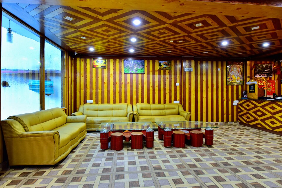 Collection O O 30367 Rr Villa, Mall Road Manali, Manali