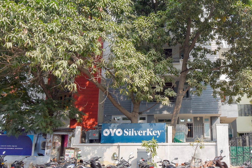 OYO SilverKey 47015 Gangashrey Sfs Manasarovar, Mansarovar, Jaipur