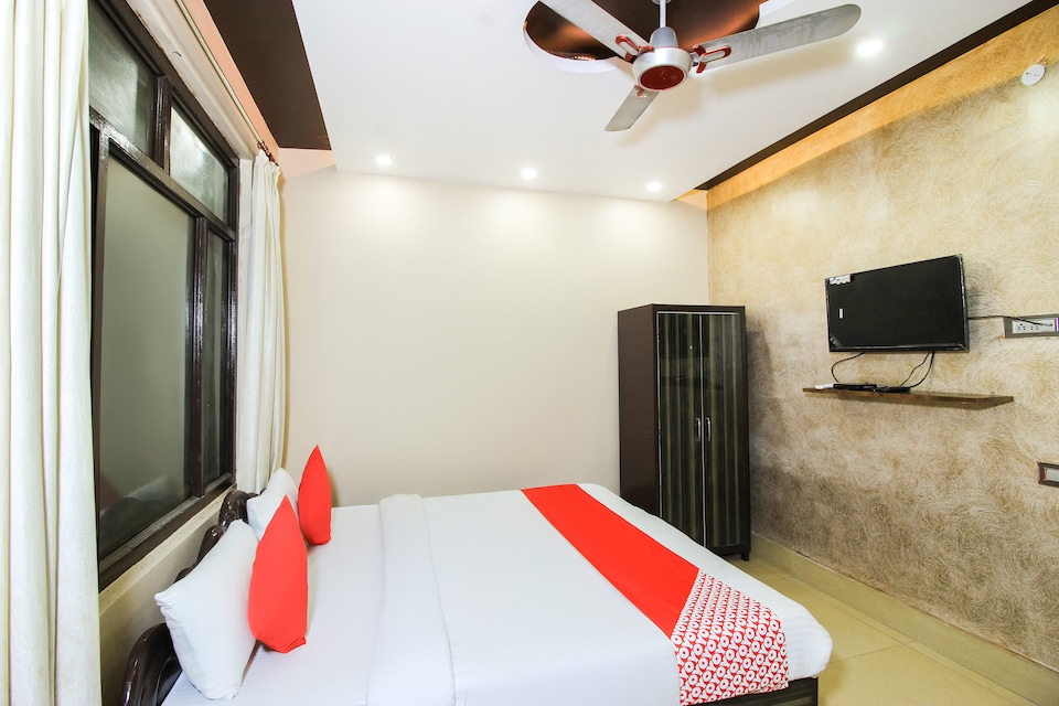 OYO 47028 Arshika Hotel , Mirzapur, Mirzapur