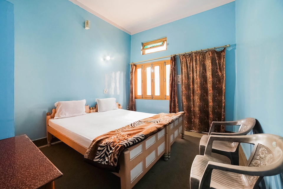 OYO 47032 Hotel Aakashdeep, Champawat, Champawat