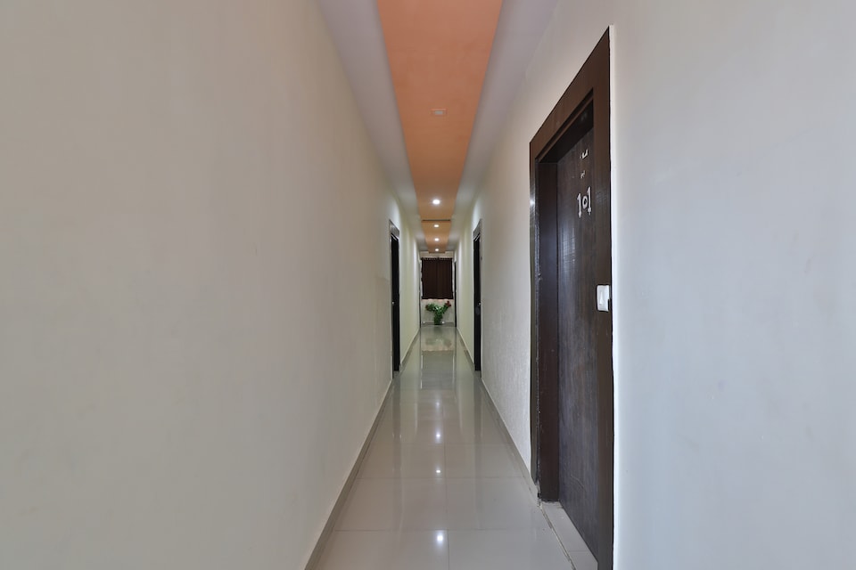 SPOT ON Hotel Liva, Mehsana, Mehsana