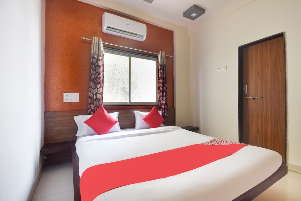 OYO 47061 Hotel Vishal Restaurant, Karad, Satara