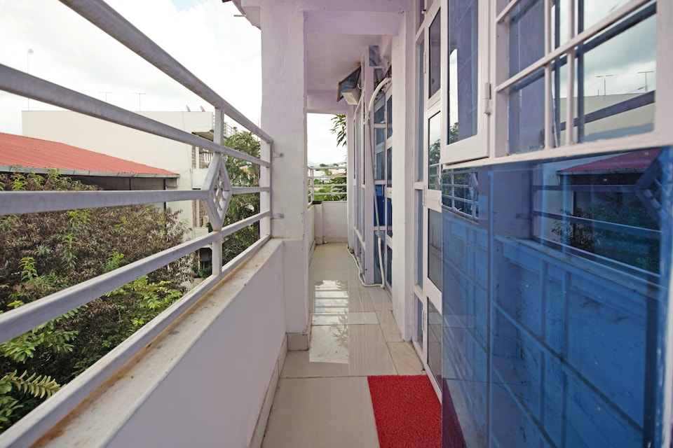 POP HOME 47068 Compact Stay Dehradun, Rajpur Road Dehradun, Dehradun