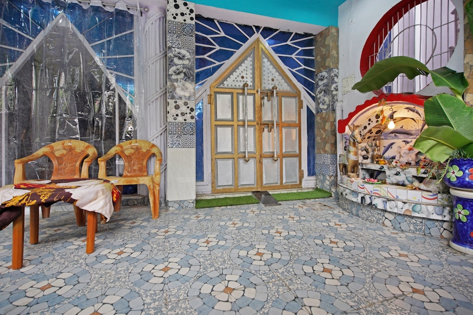 POP HOME 47068 Compact Stay Dehradun, Rajpur Road Dehradun, Dehradun