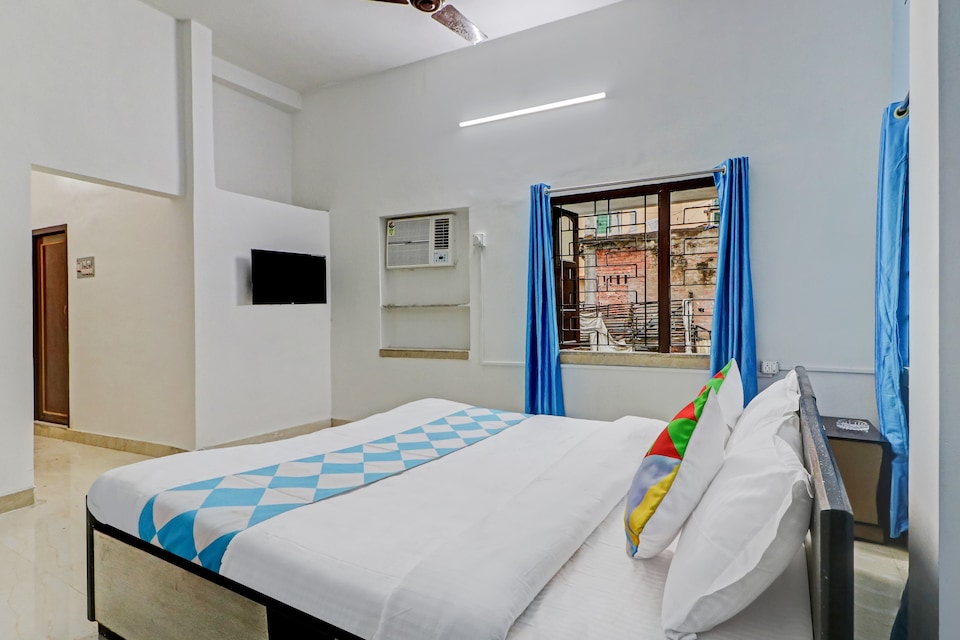 OYO Home 47070 Comfortable Home Near Jatragachhi, Rajarhat Kolkata, Kolkata