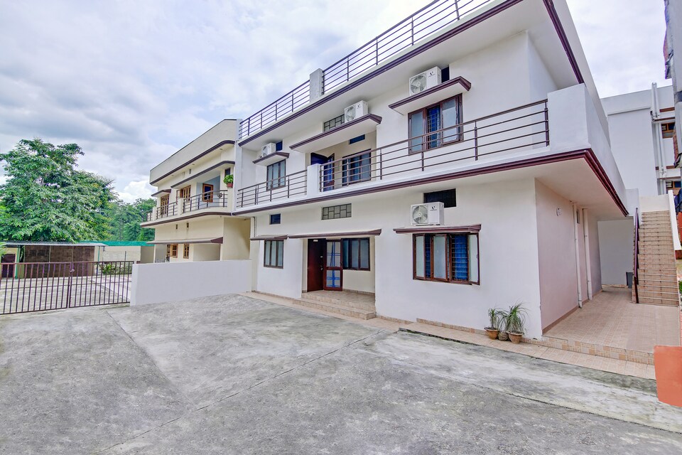 OYO Home 47071 Comfortable Stay Kishanpur, Rajpur Road Dehradun, Dehradun