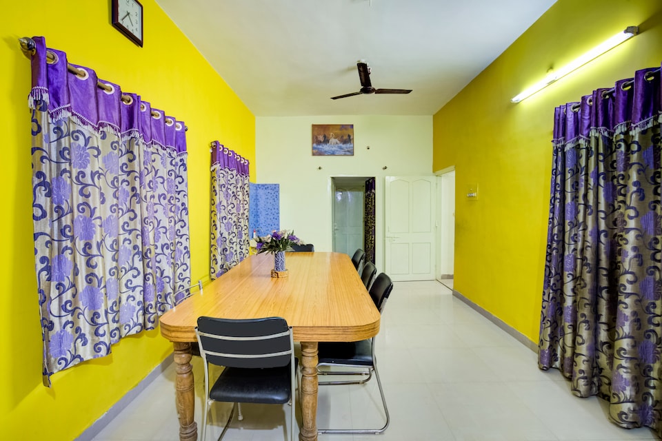 OYO Flagship Executives Palace, Harmu, Ranchi