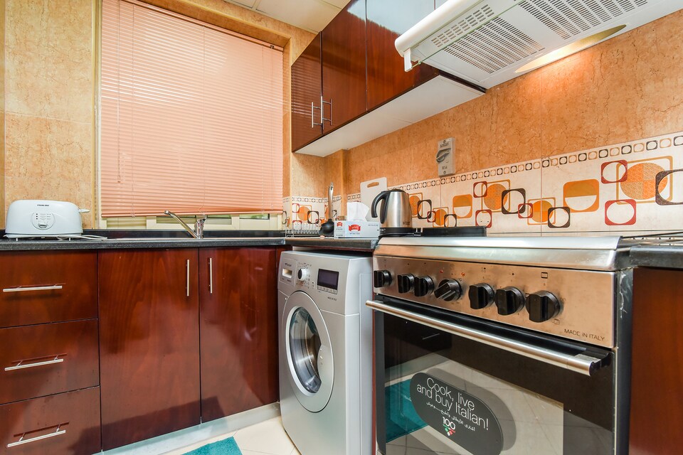 OYO Home 233 1BHK Marina Suites, Dubai Marina, Dubai