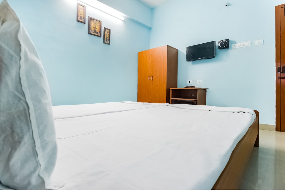 SPOT ON 47087 Rkv Towers, Kovilpatti, Tuticorin