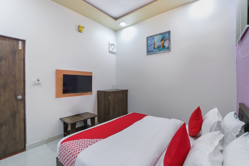 OYO 47110 Hotel Royal Palace , SP Ring Road Nikol-Odhav, Ahmedabad