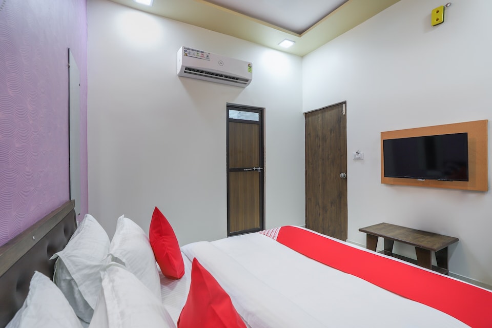 OYO 47110 Hotel Royal Palace , SP Ring Road Nikol-Odhav, Ahmedabad
