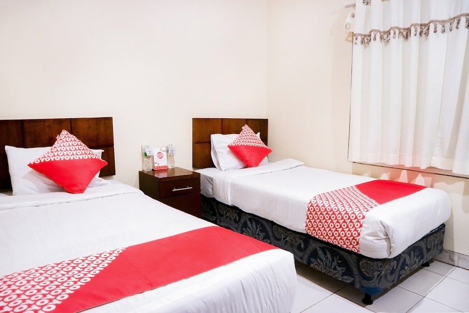 OYO 1305 Hotel Al-ghani Syariah, Lubuk Begalung, Padang