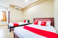 OYO 44058 Motel Sre Bayam