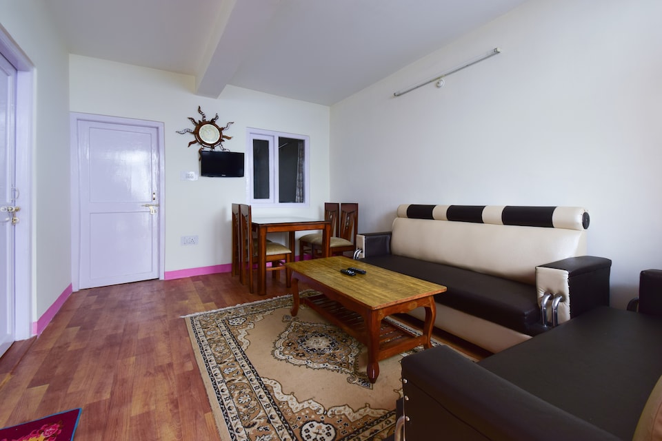 OYO Home 47139 Peaceful 2bhk Apartment Patenglee, Mashobra Shimla, Shimla