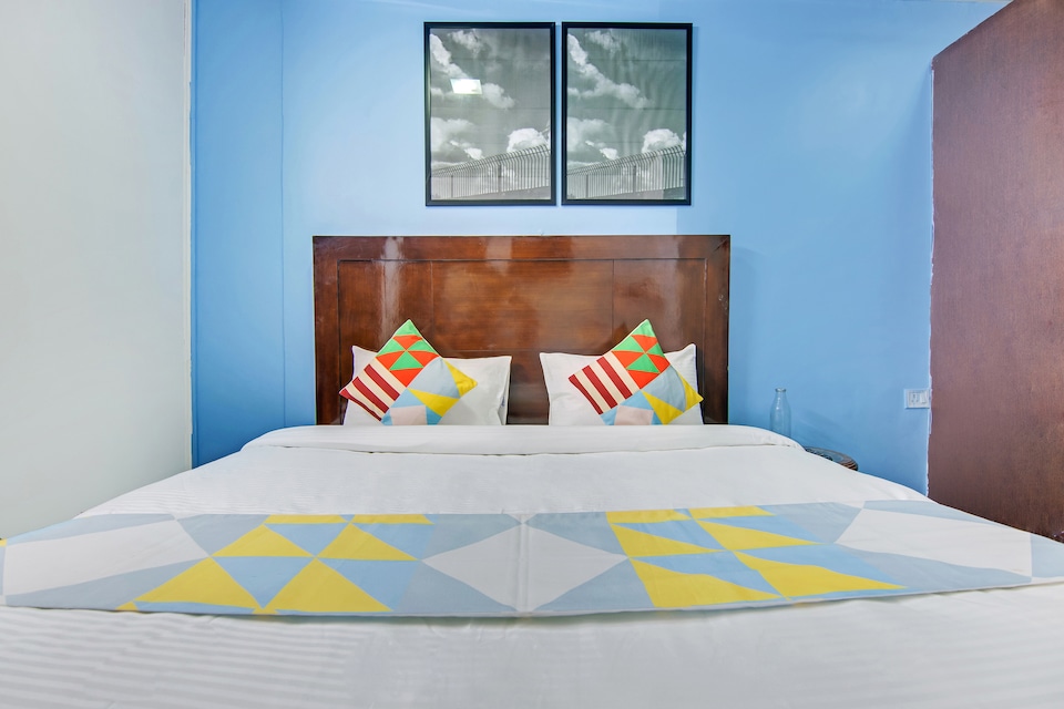 OYO Elegant Stay Lajpat Nagar Near Lotus Temple, Lajpat Nagar Delhi, Delhi