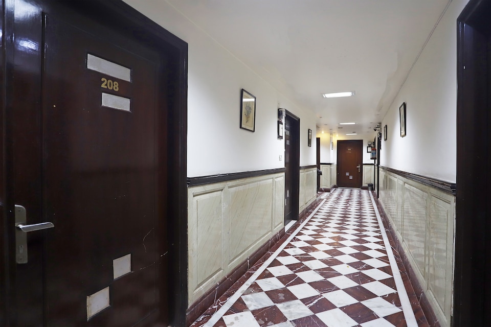 Hotel O Royal Residency, Old Gurgaon, Gurgaon