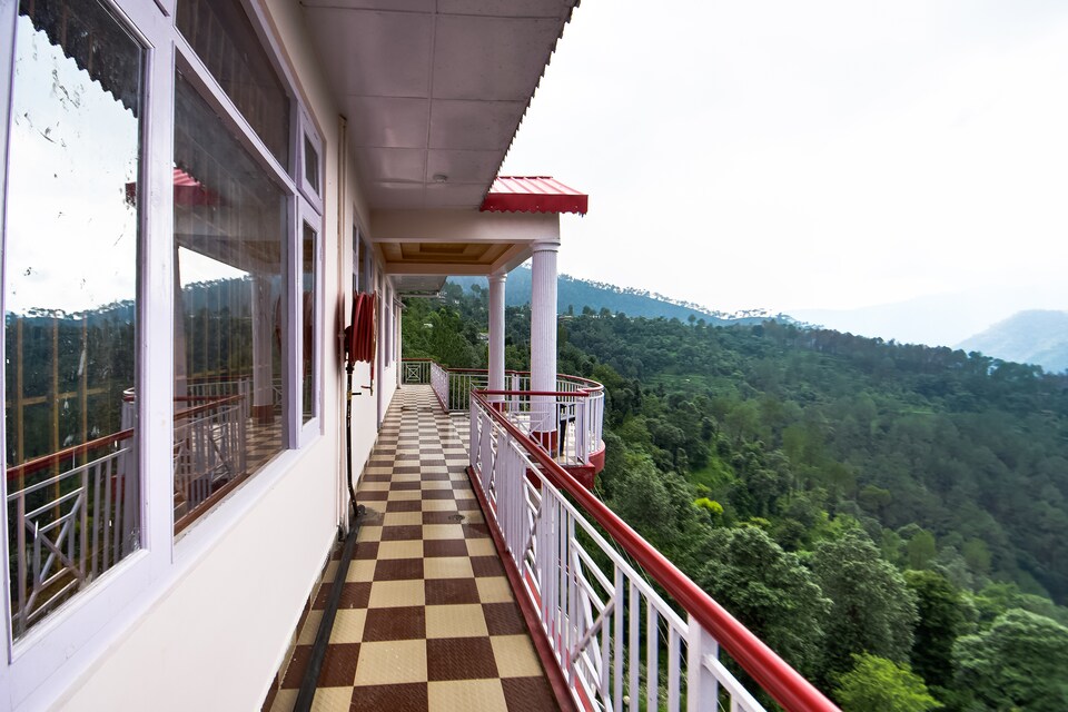 OYO 47165 The Pine Stay, Chail, Chail