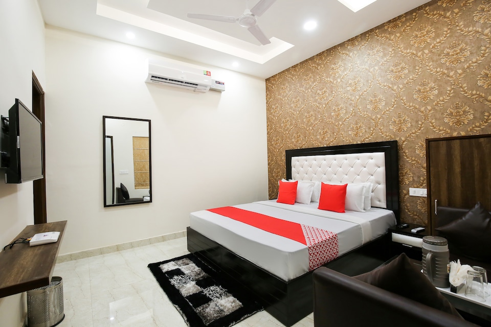 OYO Hotel Prime, Zirakpur, Zirakpur