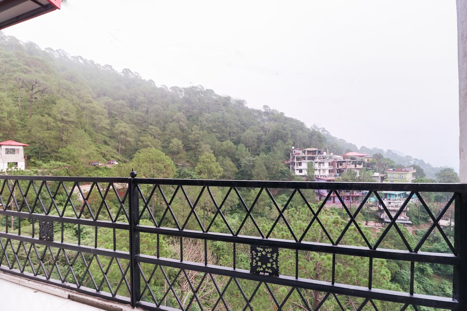 Capital O 47180 Hotel New Shivalik, Kasauli, Kasauli