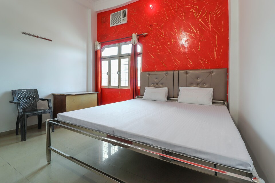 SPOT ON 47195 Maharashtra Bhawan, Sitapur, Sitapur