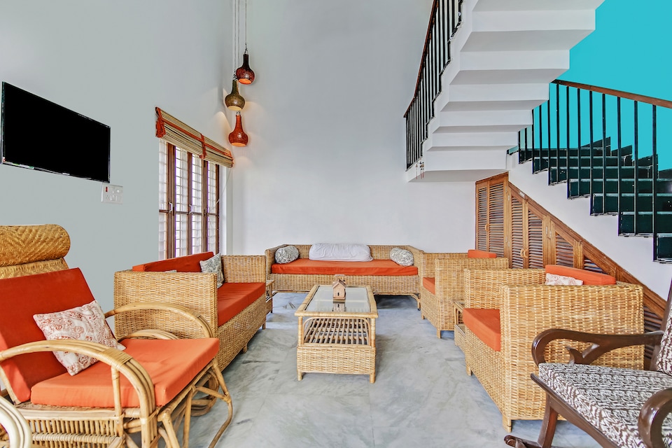 OYO Home 47207 Classy 3BHK Villa Kishanpur, Rajpur Road Dehradun, Dehradun