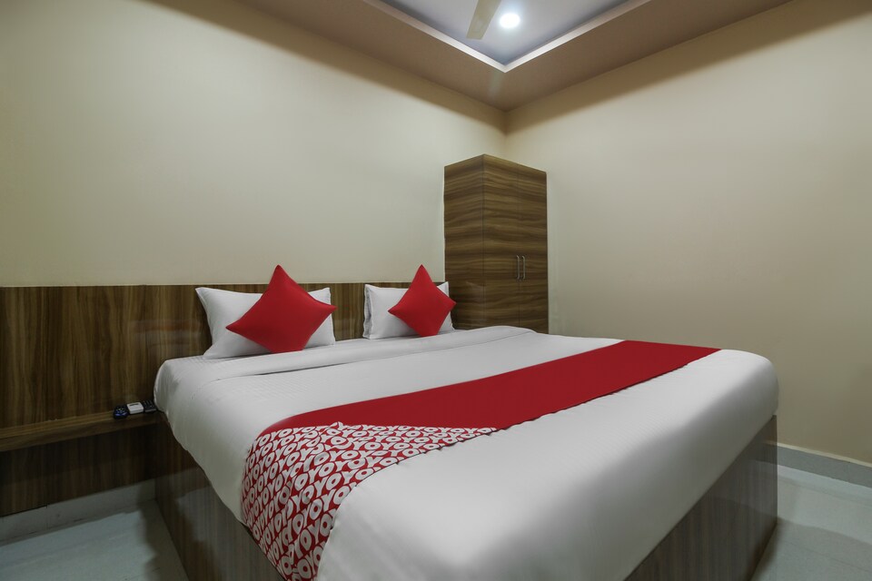 OYO 47221 Stay Happy, Ameerpet, Hyderabad