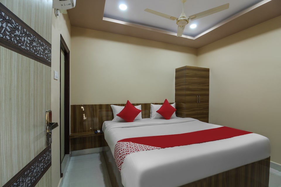 OYO 47221 Stay Happy, Ameerpet, Hyderabad