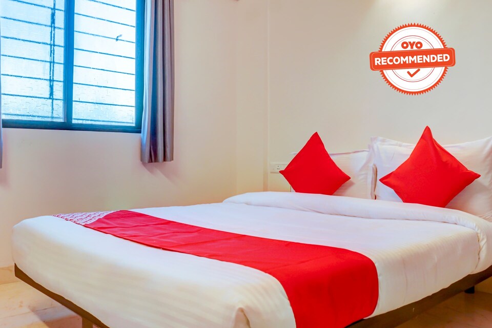 OYO Flagship 47227 SBK Icon, Swargate Pune, Pune